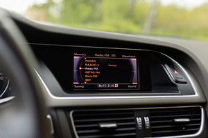 Audi A4 Facelift 2.0 TDi 105kW (12 foto / 15)