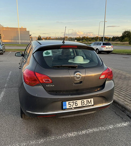 Opel Astra Facelift MY 2013 (3 foto / 9)