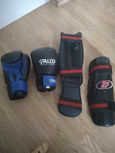Poksikindad ja jalakaitsmed (3 foto / 3)