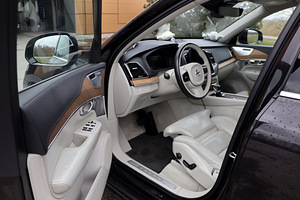 VOLVO XC 90 2015 Inscription Xenium Business PRO 2.0 165kw (5 foto / 13)