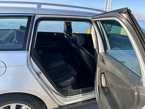 Volkswagen Passat B6 (13 foto / 15)