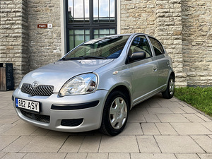 TOYOTA YARIS FACELIFT / 1 OMANIK / ÜV 04.2025 (2 foto / 14)