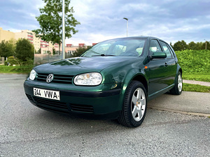 VOLKSWAGEN GOLF 4 / 1 OMANIK / ÜV 09.2025 (1 foto / 15)