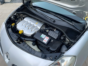 RENAULT CLIO / AVARIIVABA / ÜV 10.2025 (6 foto / 15)