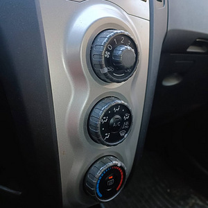 TOYOTA YARIS / ÜV 09.2025 (13 foto / 13)