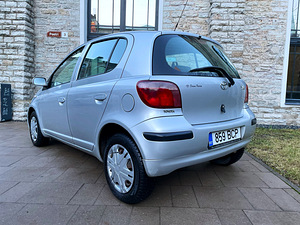 TOYOTA YARIS FACELIFT / AVARIIVABA / AUTOMAAT / ÜV 11.2025 (4 foto / 15)