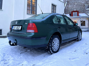 VOLKSWAGEN BORA / 1.9 DIISEL / ÜV 03.2025 (3 foto / 15)