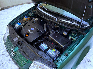 VOLKSWAGEN BORA / 1.9 DIISEL / ÜV 03.2025 (6 foto / 15)