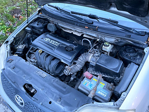 TOYOTA COROLLA / BENSIIN 1.4 / TÜV 12.2024 (7 foto / 15)