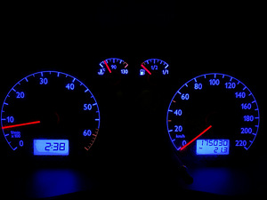 VOLKSWAGEN POLO / 1 OMANIK / ÜV 06.2025 (13 foto / 15)