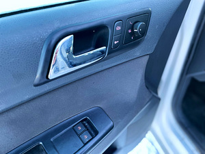 VOLKSWAGEN POLO / AVARIIVABA / ÜV 01.2026 (11 foto / 14)