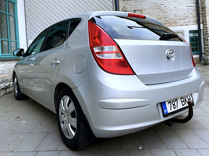 HYUNDAI i30 ELEGANCE / TÜV 09.2025 (4 foto / 15)
