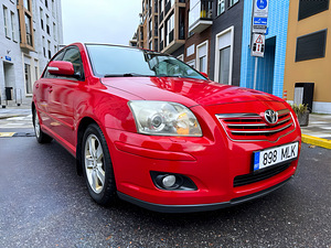 TOYOTA AVENSIS / 1.8 BENSIIN / ATM / FACELIFT / ÜV 10.2026 (2 foto / 15)
