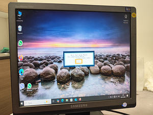 Samsung SyncMaster 731BF monitor (1 foto / 2)