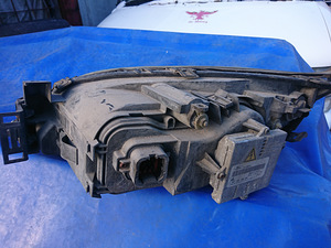 Ford mondeo 2004a Xenon originaal esituled (5 foto / 5)