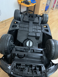 Mercedes elektriauto (4 foto / 7)