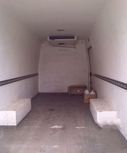 VOLKSWAGEN LT35 BOX 2.5 80kw (8 фото из 8)