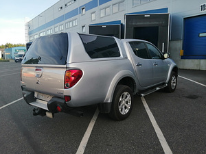 Mitsubishi L200 2012a 2.5 131kw Automaat 184ooo Km. (8 foto / 13)