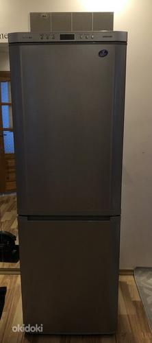 Холодильник Samsung (фото #1)