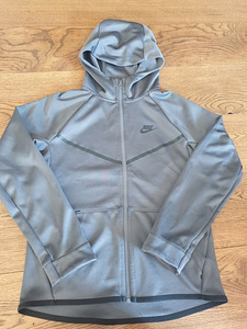 Спортивная кофта Nike (2 фото из 3)
