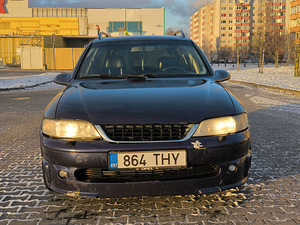 Opel Vectra Irmscher (3 foto / 10)