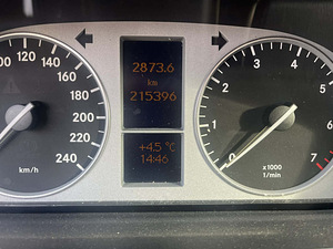 MERCEDES-BENZ B 180 NGT (6 foto / 6)