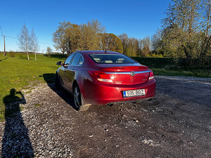Opel insignia 2009 2l (7 foto / 11)