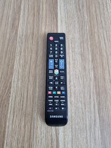 SmartTV Samsung FullHD UE43J5502AK (43") (2 foto / 7)