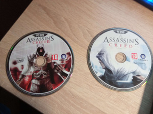 Müüa karp koos 2 osaga assasin creed 1-2 pc dvd-l (3 foto / 4)