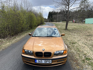 BMW 318i (1 foto / 13)