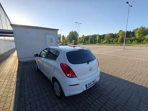 Hyundai I20 2012 (3 foto / 13)