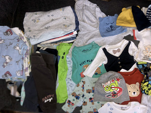 Beebipoisi riided.90 eset. (6 foto / 6)