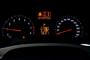 Toyota Avensis Facelift 2012 (4 foto / 8)