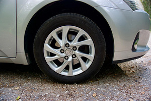 Toyota Avensis Facelift 2012 (7 foto / 8)