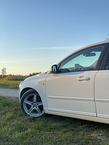 Volvo v50 1.6d 84kw (3 foto / 9)