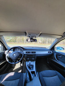 BMW E90 320d 120kw 2006 (5 foto / 6)