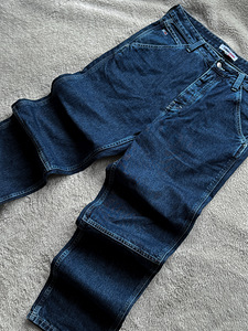 Tommy Jeans „Skater Jean Loose“ meeste teksad (3 foto / 5)