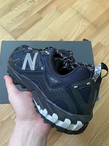 New balance 610, 42 - 95€ new,box a little damaged (2 foto / 6)