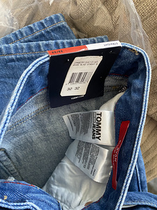 Tommy jeans ryan regular straight, i have 3 sizes (4 foto / 4)