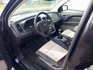 Dodge Journey. Jõuline mahtuniversaal maasturi välimusega! (8 foto / 14)