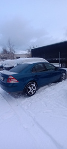 Ford Mondeo (5 фото из 9)