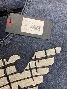 Armani мужские джемпера (7 фото из 9)