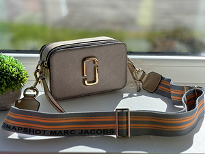 Marc Jacobs сумочки (6 фото из 7)