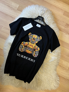 Burberry футболки (9 фото из 10)