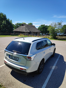 Mitsubishi Outlander 2012 2.0 110kw + LPG (2 foto / 6)