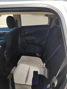 Mitsubishi Outlander 2012 2.0 110kw + LPG (6 foto / 6)