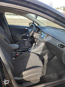 Opel Astra K Sports Tourer (11 foto / 12)