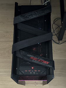 ASUS ROG Strix Helios / 12900k / RTX 4090 / Z690-E / 32 GB (2 foto / 5)