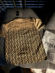 Fendi t-särk L-XL (5 foto / 5)
