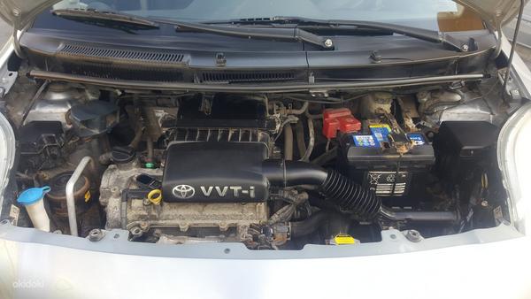 Toyota Yaris-1.3 (64 кВт) Linea Sol (фото #8)